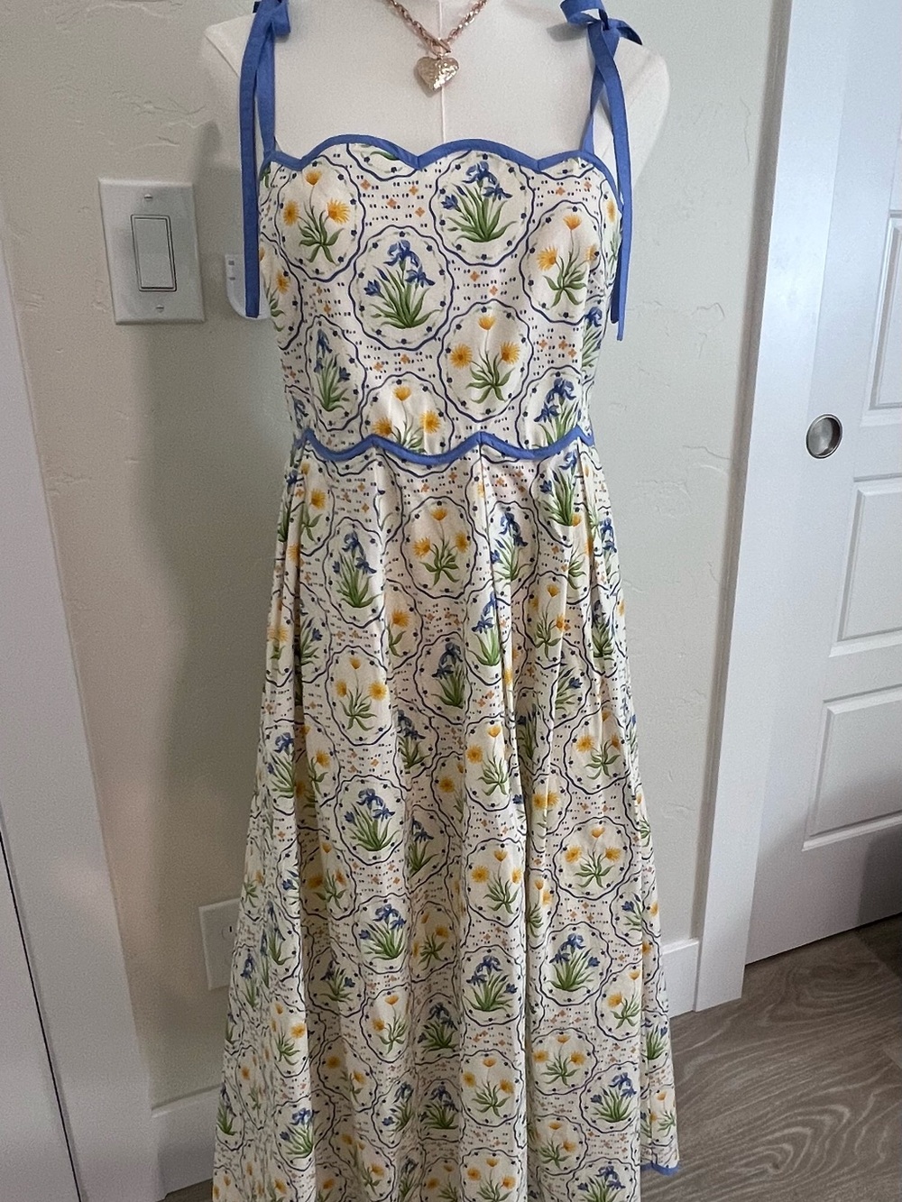 NWT entro White Floral Maxi Dress with Blue Trim 🌷